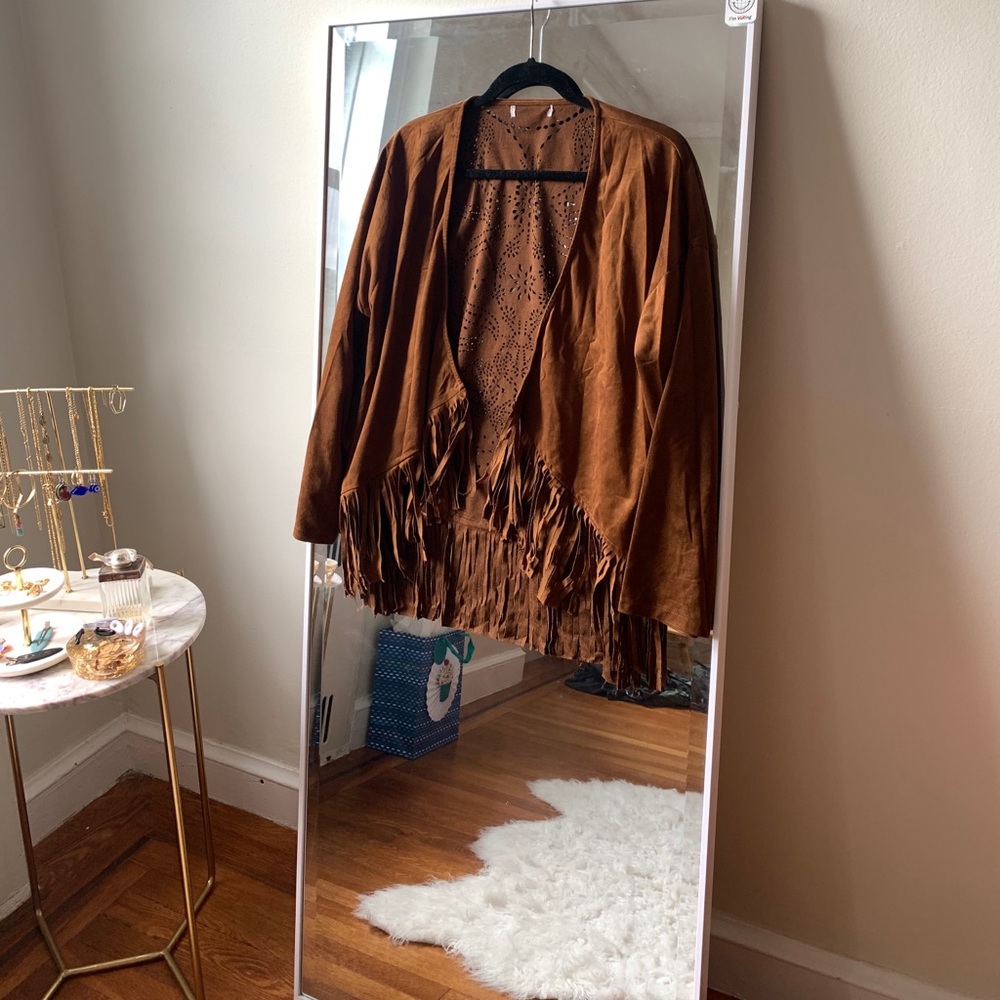 Boho chic top with ruffle detailing